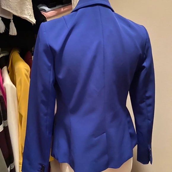 Blazer - Picture 2 of 2